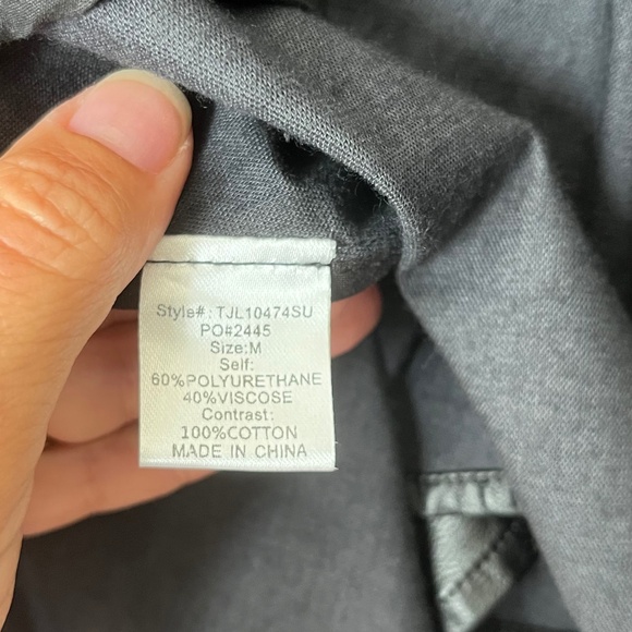 JLUXLABEL Sz M Black Full Zip Jacket Mock Neck Lightweight Stretch - Picture 6 of 7